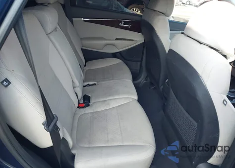 2017 Kia Sorento 3.3L Lx z USA, uszkodzony, nr VIN 5XYPGDA53HG333424